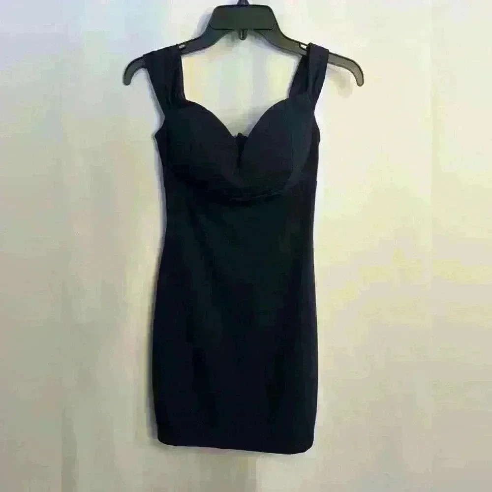 CLEARANCE ITEM!!
Honey & Rosie Dress